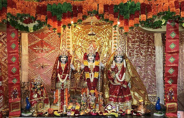 Visit a divine masterpiece at BAPS Bartlett 4
